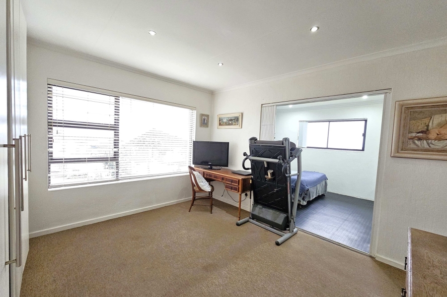2 Bedroom Property for Sale in Wavecrest Eastern Cape